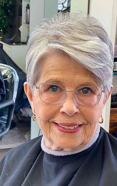13 schöne graue frisuren für frauen uber 50